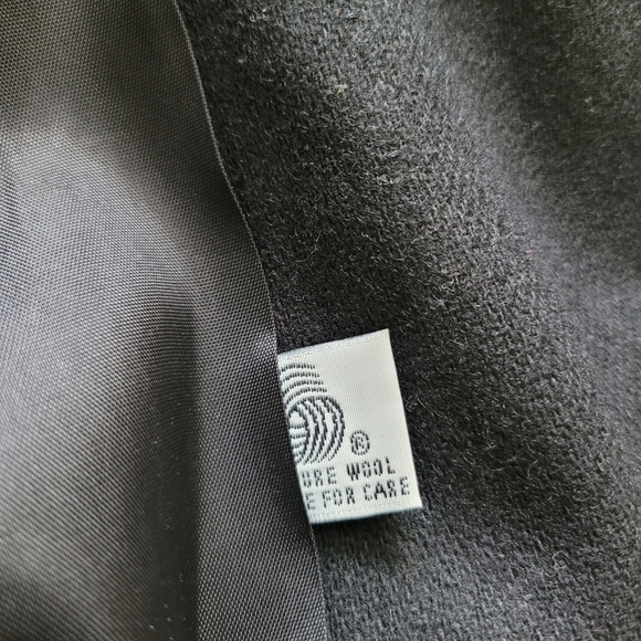 Vintage Women’s Black Wool Long Coat - Picture 8 of 14